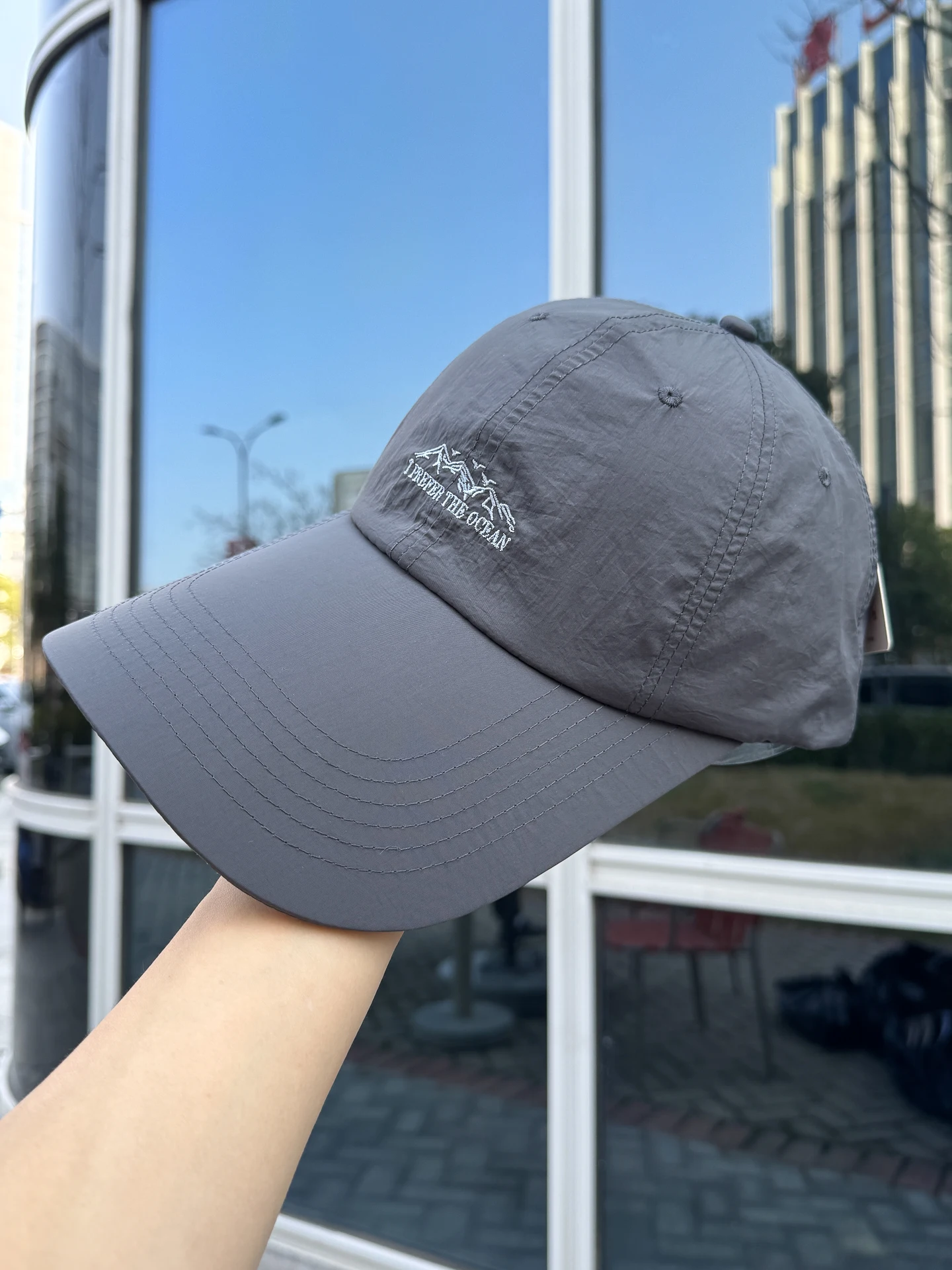 

Embroidery extended eaves quick-drying baseball cap outdoor sports breathable cap women