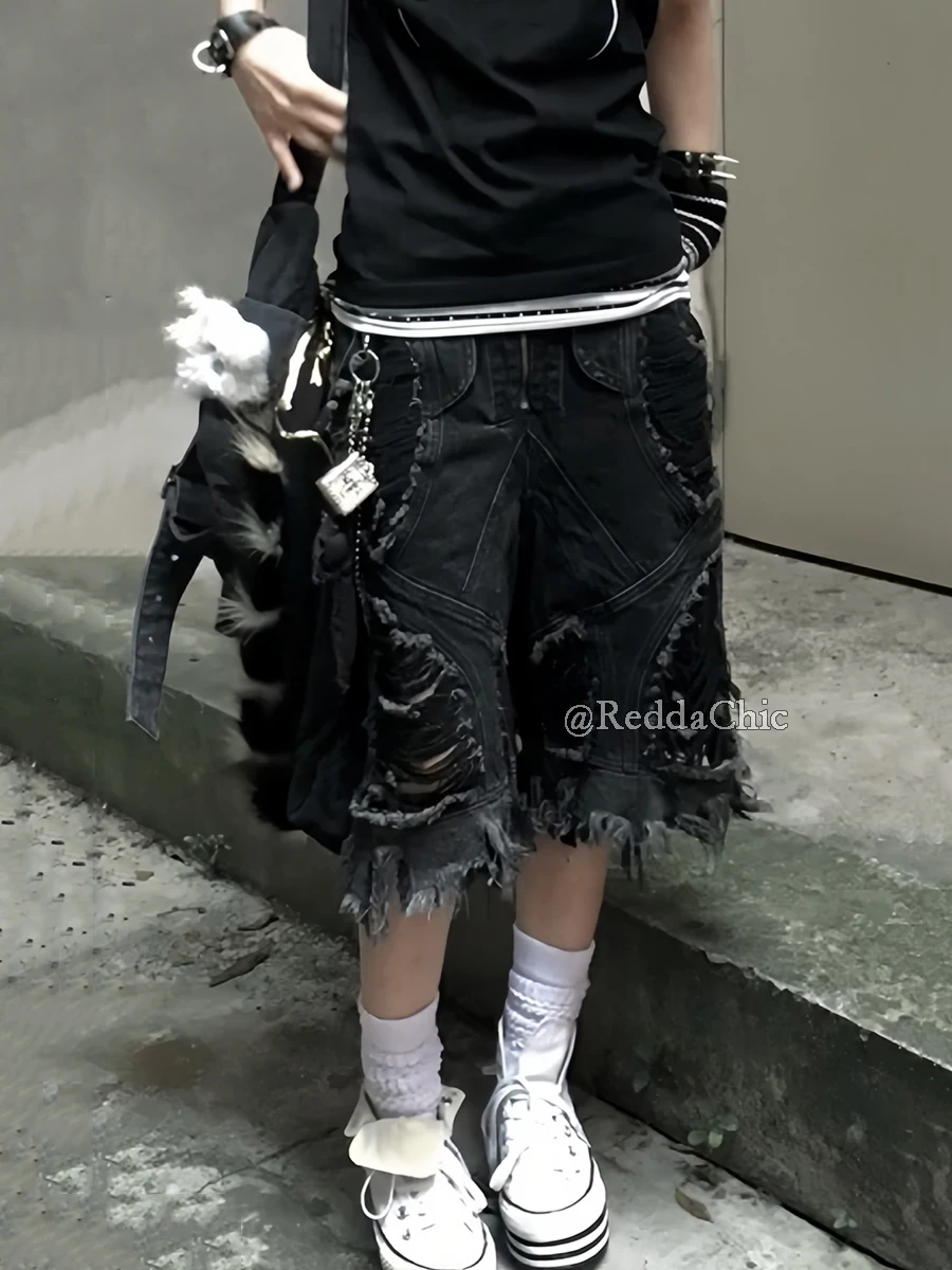 ReddaChic Stitch Raw Hem Cargo Jean Shorts Donna Denim nero Gamba larga Strappato Cerniera Bermuda Pantaloni Harajuku Punk scuro Streetwear