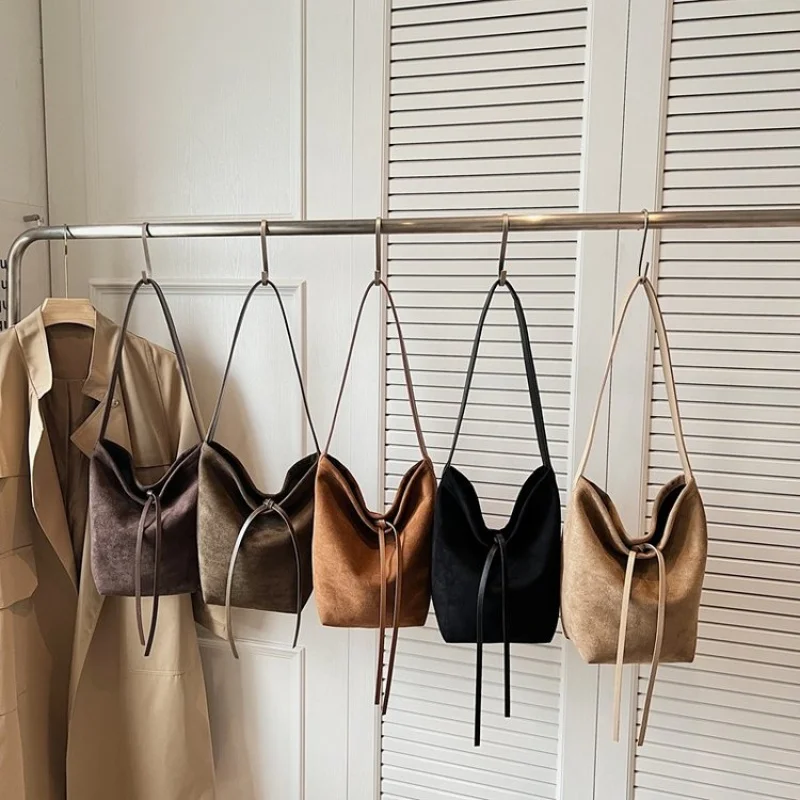 

Famous Designer Leather Women's Shoulder Bag Luxury Brand Trendy Classic Elegant Vintage Daily Commuter Bag​