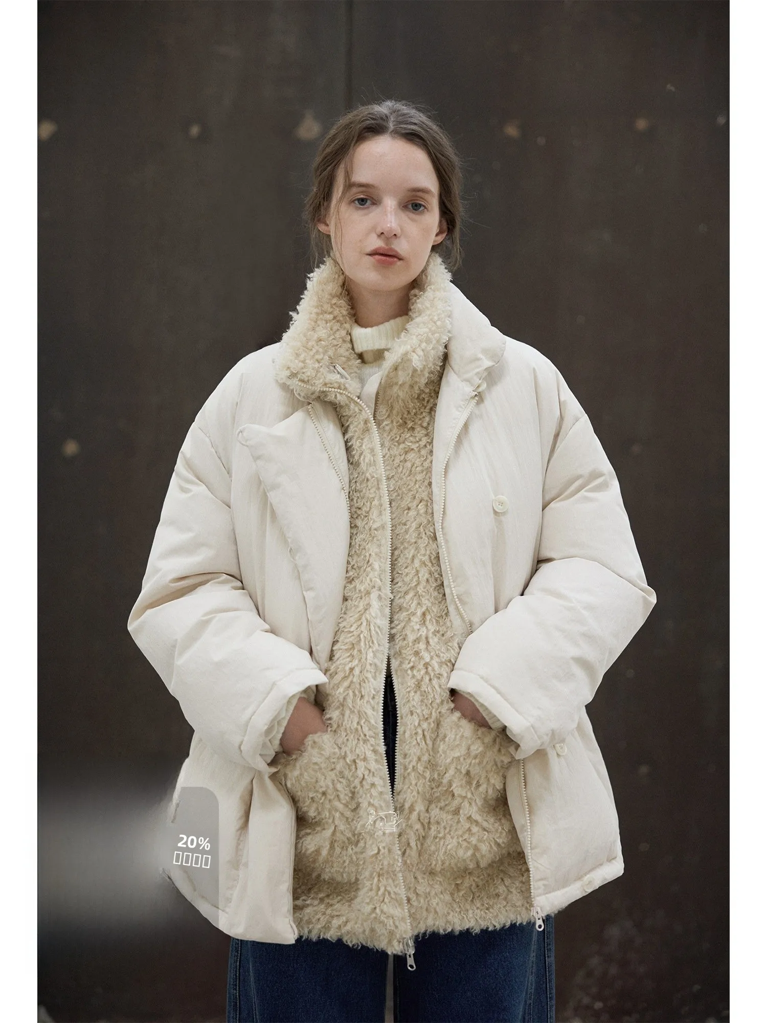 

Женское пуховое пальто Traceable Nice People 2025AW с белым пухом, маленьким воротником, боковой молнией, объемным дизайном, теплое, повседневное, размер S