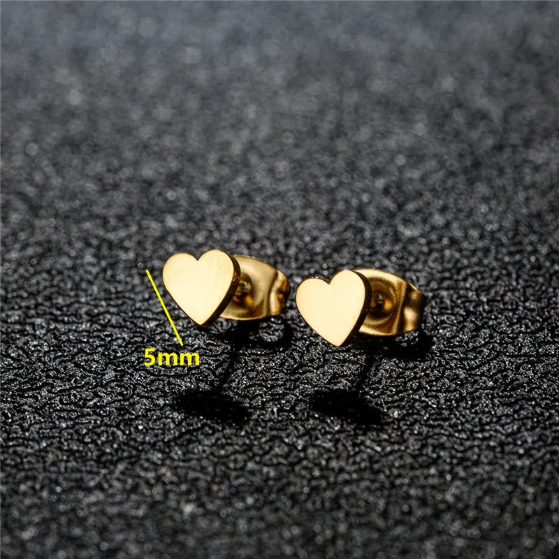 Korean Tiny Heart Earrings for Women Stainless Steel Mini Stud Earrings Girls Engagement Party Piercing Jewelry oorbellen