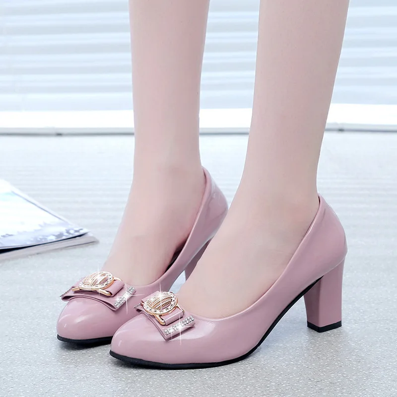 

Thick Heel Patent Leather Ladies Office Shoes 2024 New Fashion Metal Crystal Bow-knot High Heels Pumps Women Black Slip-On Dress