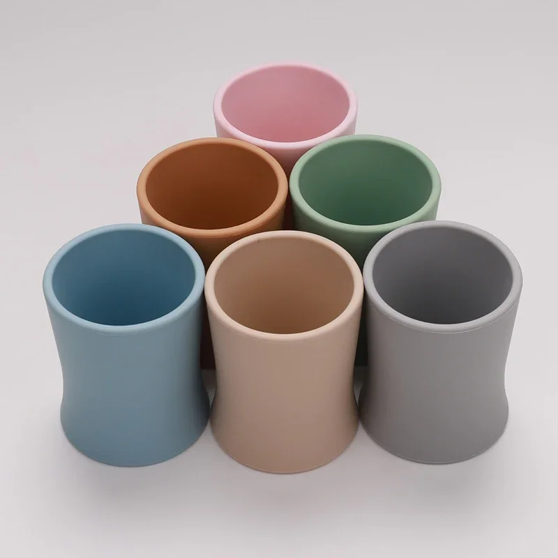 Food-Grade Modern Design Silicone Baby Water Cup Non-Toxic & Easy to Clean Eco-Friendly Portable Cups & Saucers for Gifts