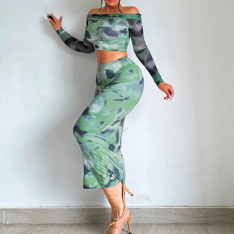 Faionable ensemble T-shirt Long Sve et jupe moulante pour femmes Ele One oulder Design coupe amincissante été 2025 Sle
