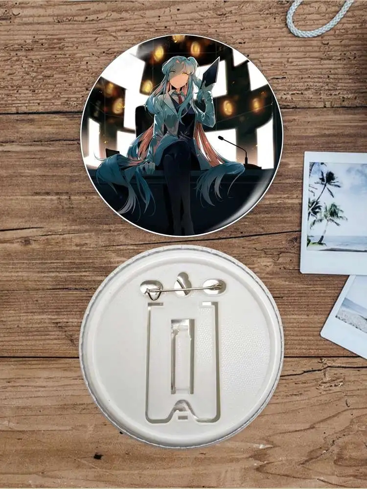 أنجيلا لوبوتومي شركة لعبة أنيمي شخصية شارة بروش مرساة الأجهزة الطرفية PinFashion علامة الصدر قلادة الموضة حلية