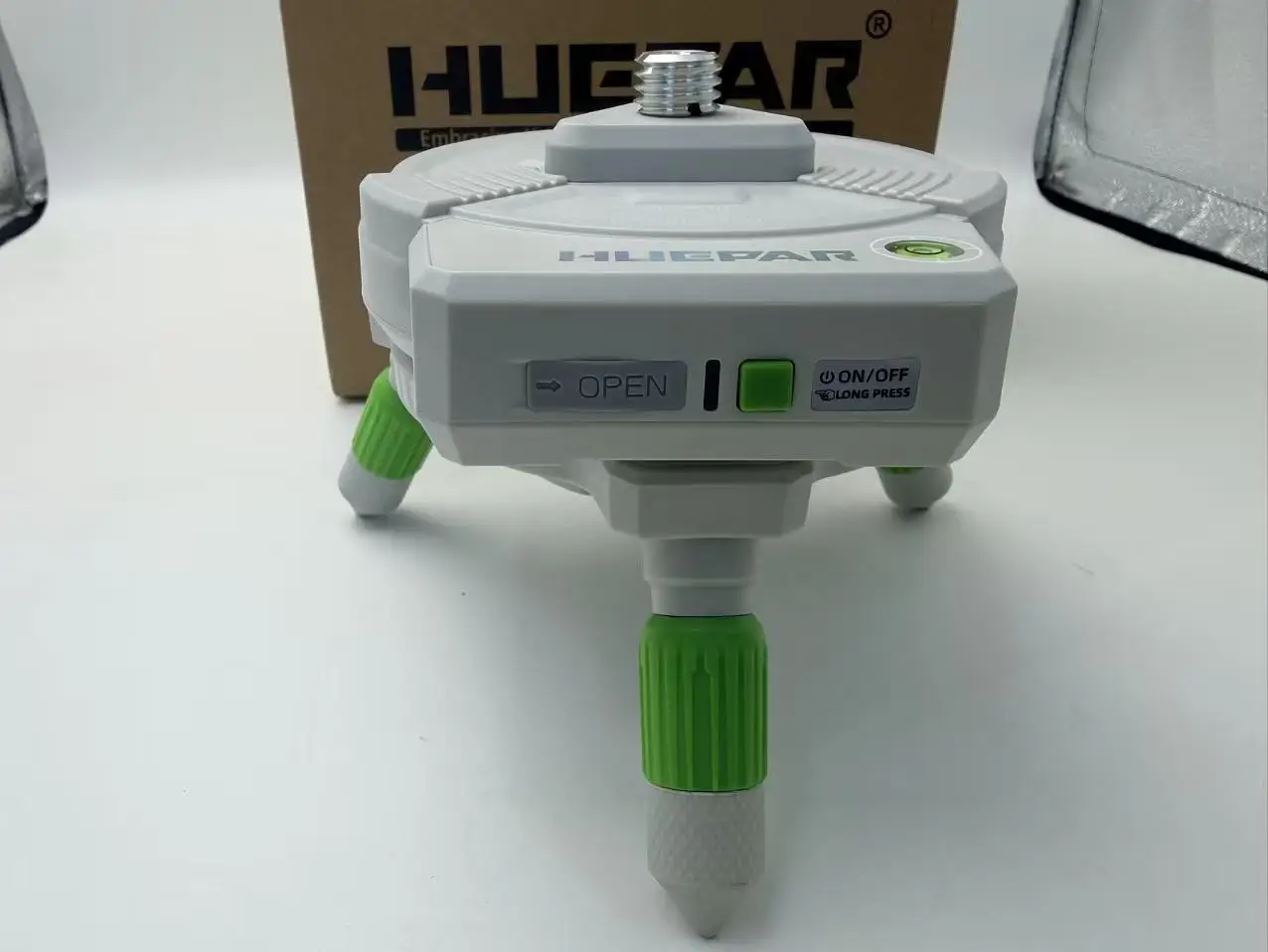 

Huepar Level accessories Adapter AT5 Electric adjustable laser level rotating base with remote control &1/4'',5/8'' Thread Mount