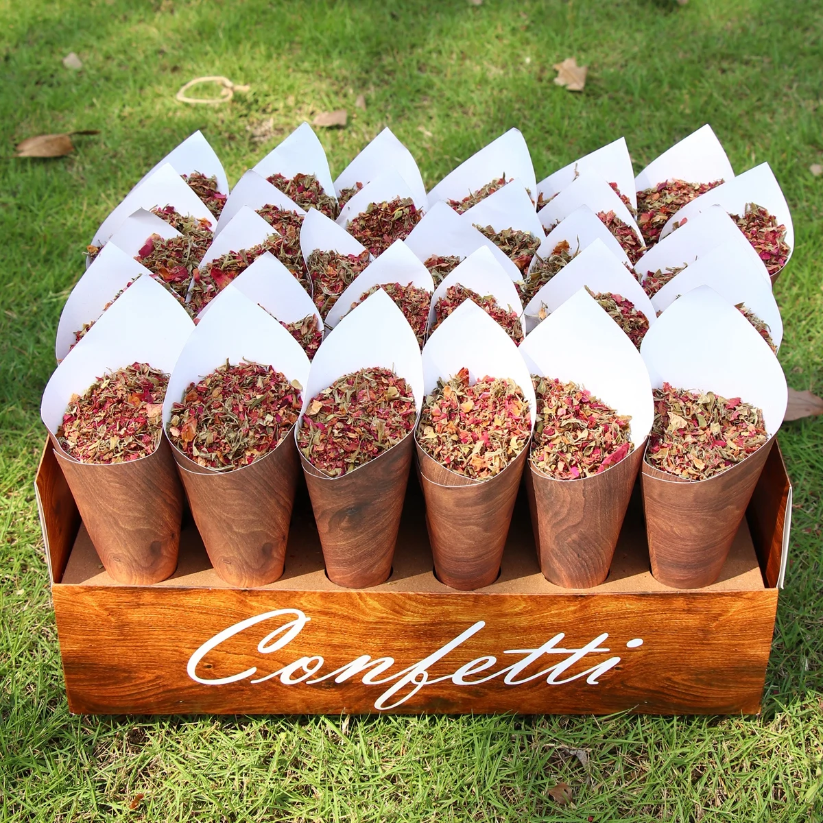 Kraft Paper Wedding Confetti Cone Holder Support for Wedding Decor Confetti Cones Stand Box Tray Fake Flower Wedding Paper Cones