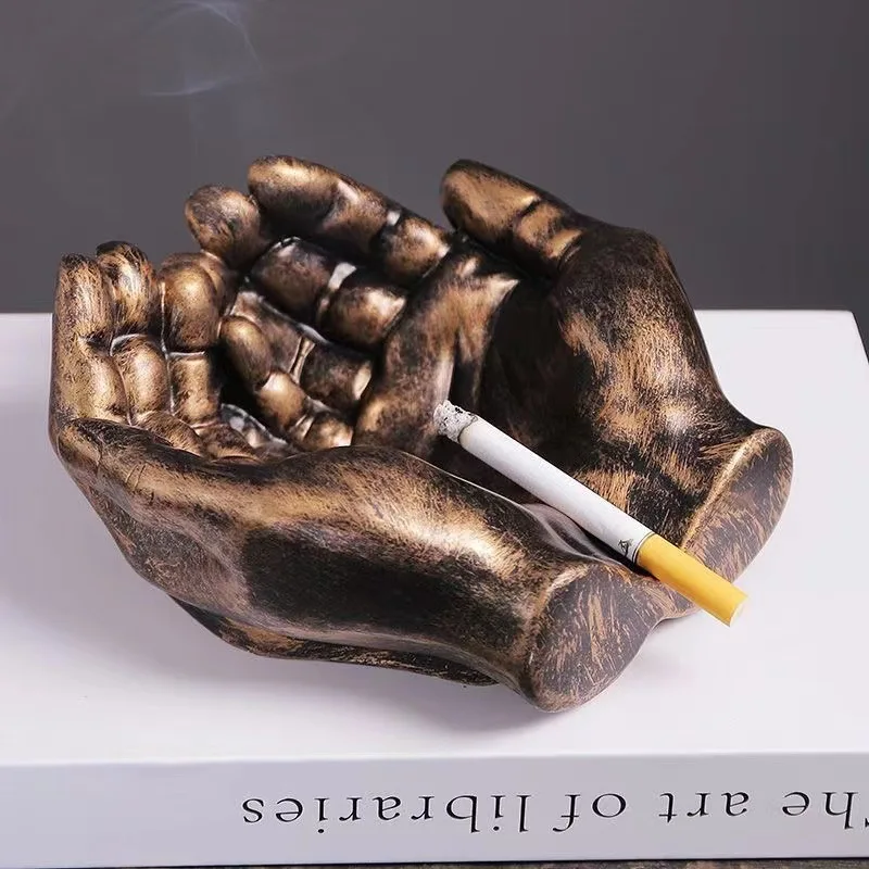Creative Bronze Silver Hand Ashtray Resin Sculpture Creative Bowl Decoration Tray HomeDesk Decoration Office Ashtray Luxury Gift