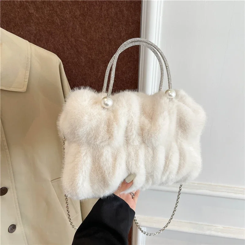 Winter New Women's Bag 2024 Crossbody Portable Velvet Fashionable and Versatile Best Sellers Single Shoulder Mao Mao Bao