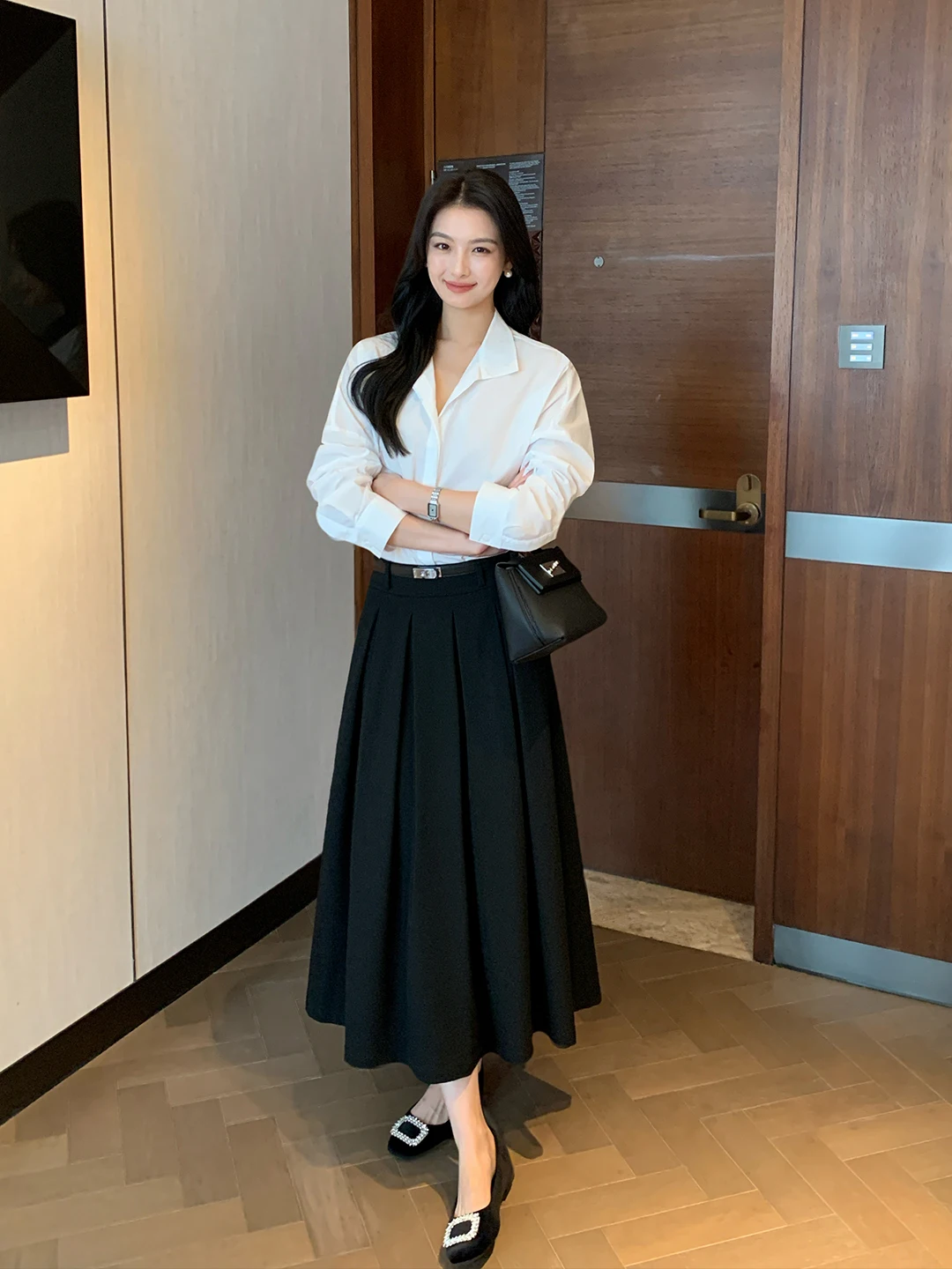 

Женская свободная расклешенная юбка-миди Ele Commuter Sle с высокой талией, черная, А-силуэт, из смесовой полиэстеровой ткани, весна 2026