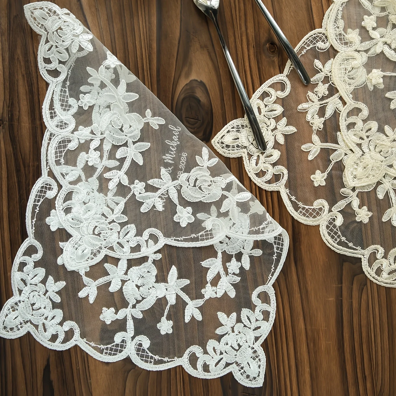 Sheilabox Personalized Lace Placemat Elegant Floral Embroidered Table Mat Bridal Wedding Party Dinner Table Decor Placemats Gift