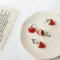 Korean Temperament Simple Sweet Lovely Strawberry Fruit Earrings Resin Acrylic Red Strawberry No Piercing Clip on Earrings Women