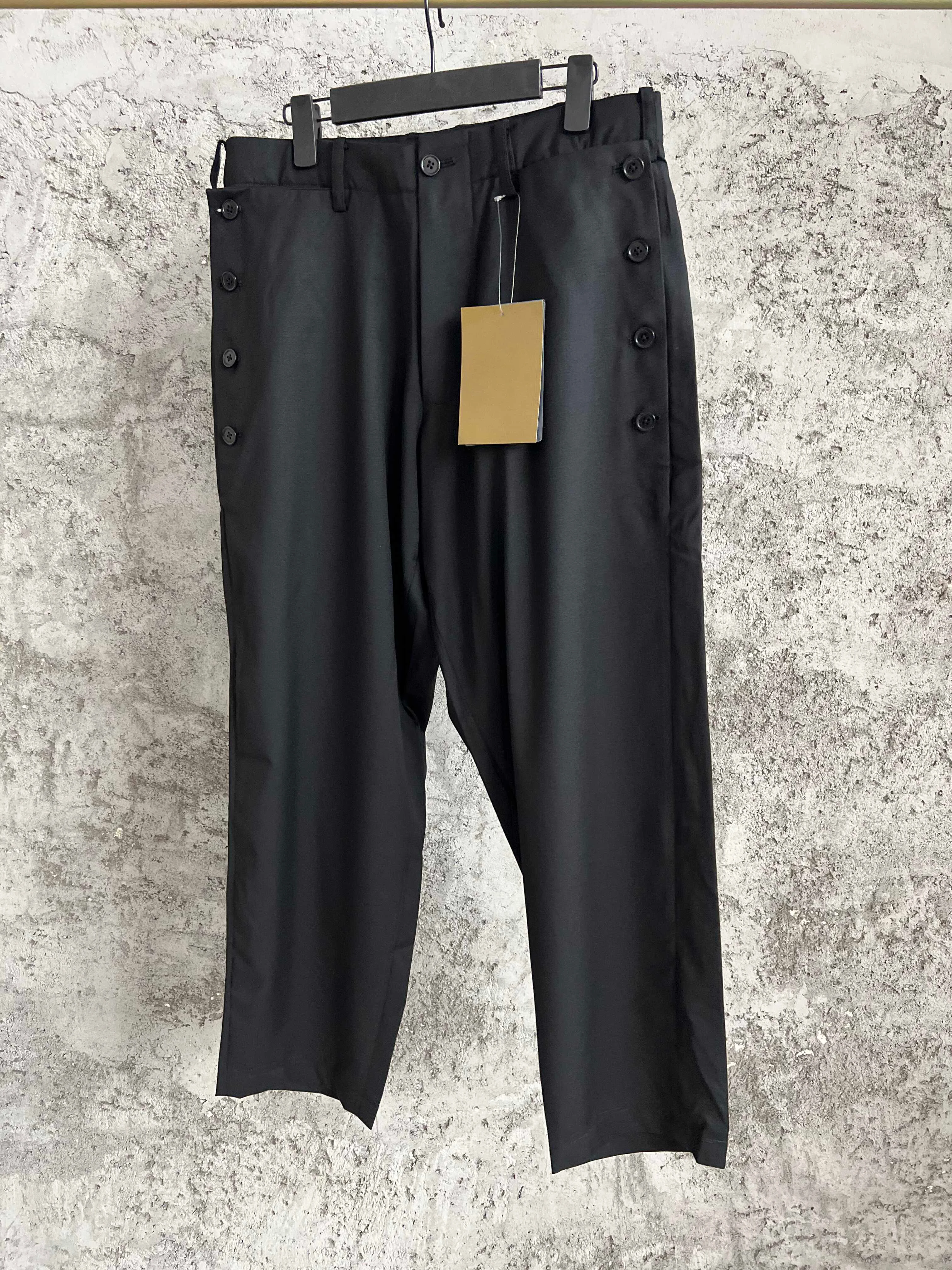 

TOP-YAMAMOTO multi-button adjustable wool casual pants