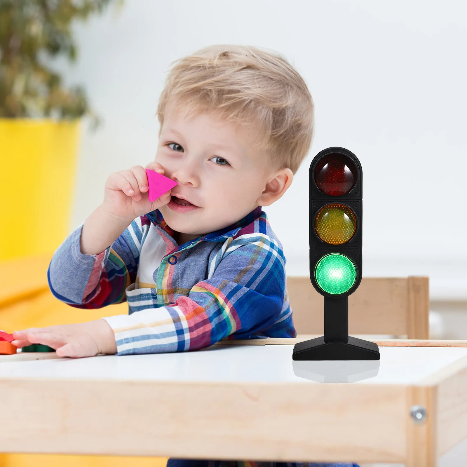 Kids Traffic Signal Toy – Realistic Stop Light for Early Learning, Pretend Play & Road Safety Education