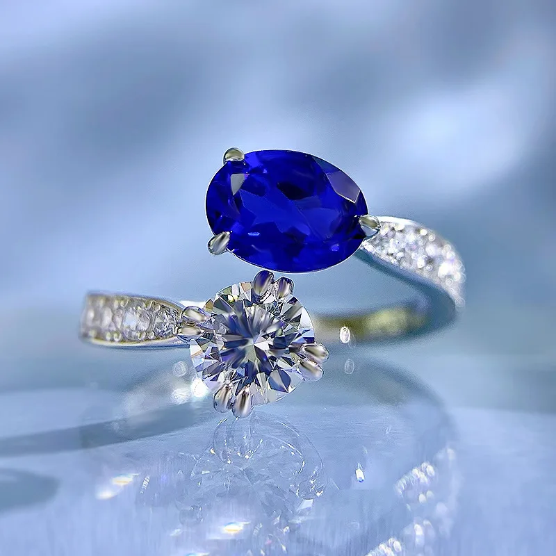 

Женское регулируемое кольцо из серебра, с бриллиантом и сапфиром