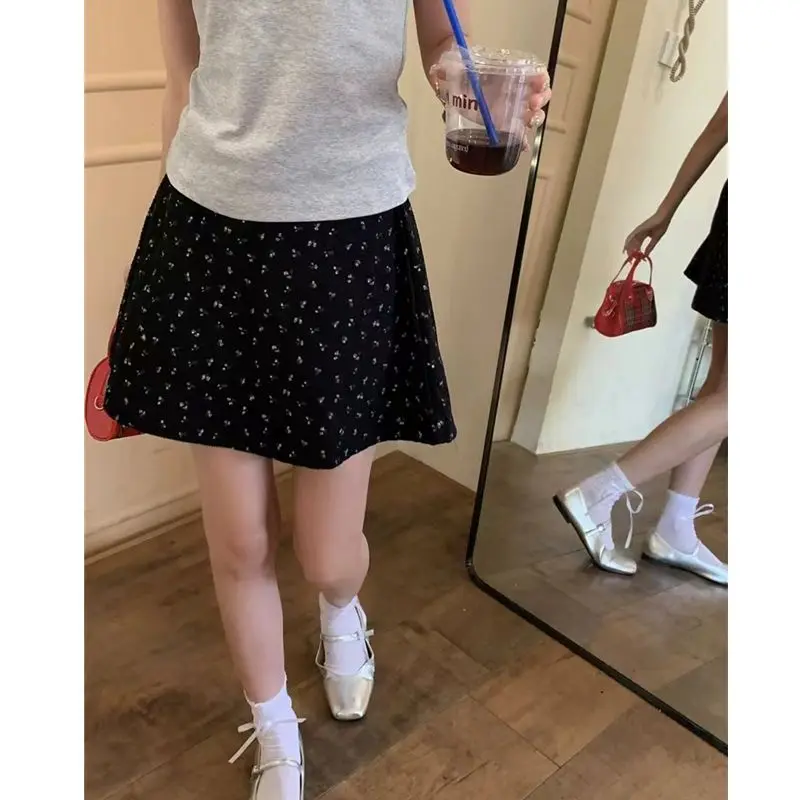 

Gagarich Retro Sweet Black Floral Midi Women Summer 2025 New A-line Wrapped Hip Slimming High Waist Short Skirt Girl