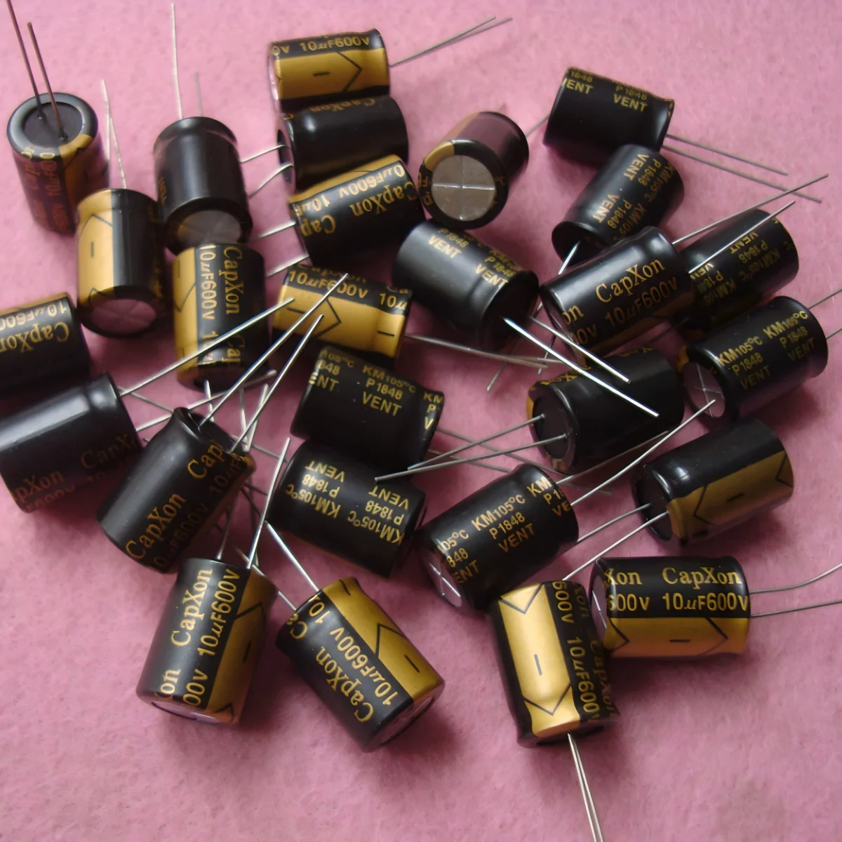 10UF 600V 500V 550V high-voltage CAPXON logo ceramic capacitor for high-end audio decoupling. Dimensions: 12*16mm.