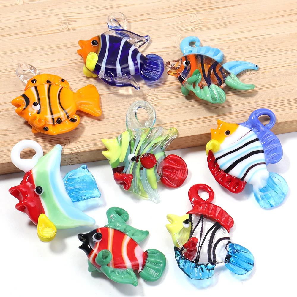 2pcs/Lot 3D Tropical Fish Animal Lampwork Charms For Jewelry Making Tiny Statue Ornaments Aquarium Decor DIY Necklace Pendant