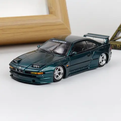 Die-cast 1:64 Scale BMW 850CSi E31 Modified Version Simulation Alloy Static Car Model Toy Birthday Gift Collection Souvenir