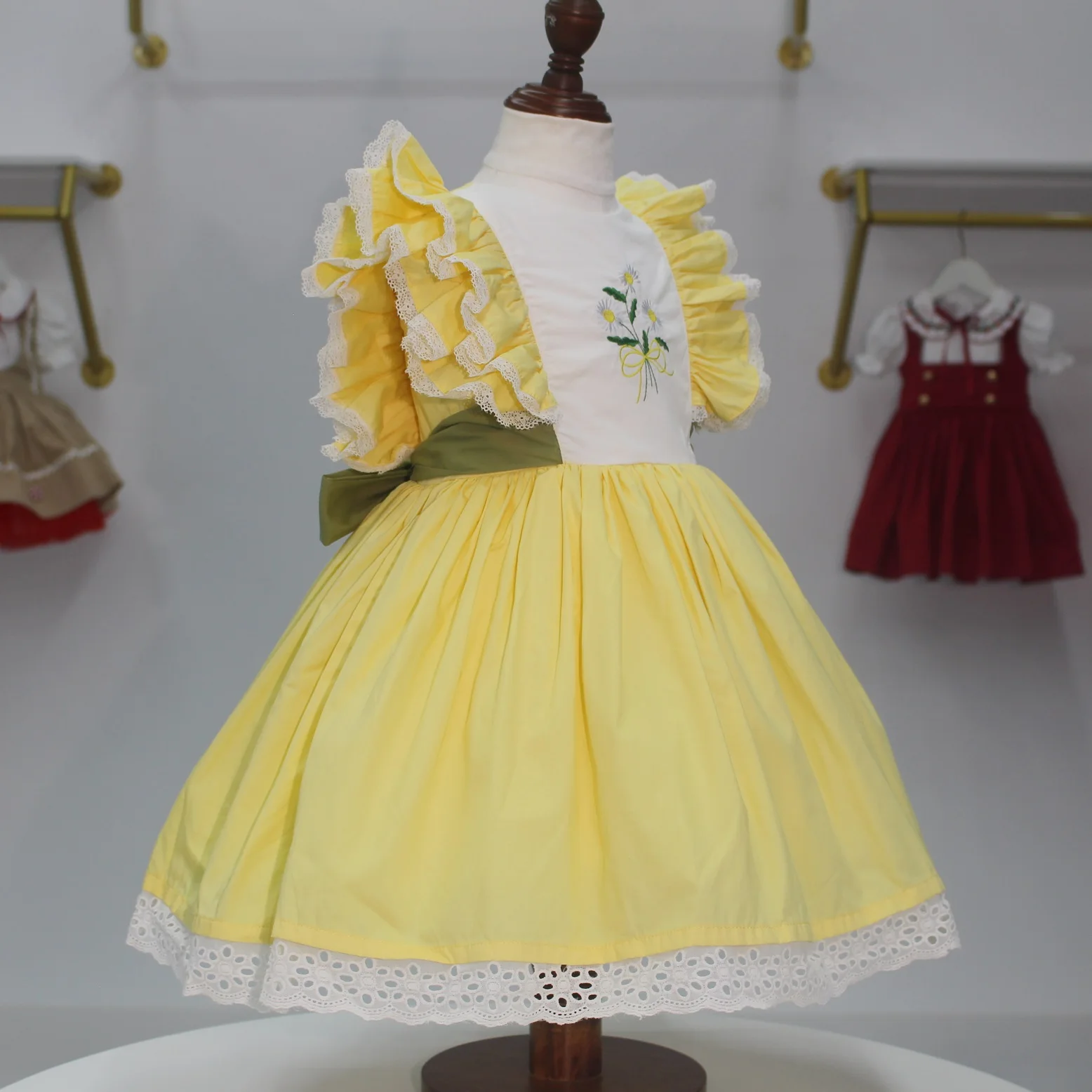Baby Girl Summer Yellow Daisy Embroidery Turkish Vintage Princess Yellow Dress for Birthday Holiday Easter Photography Eid B197
