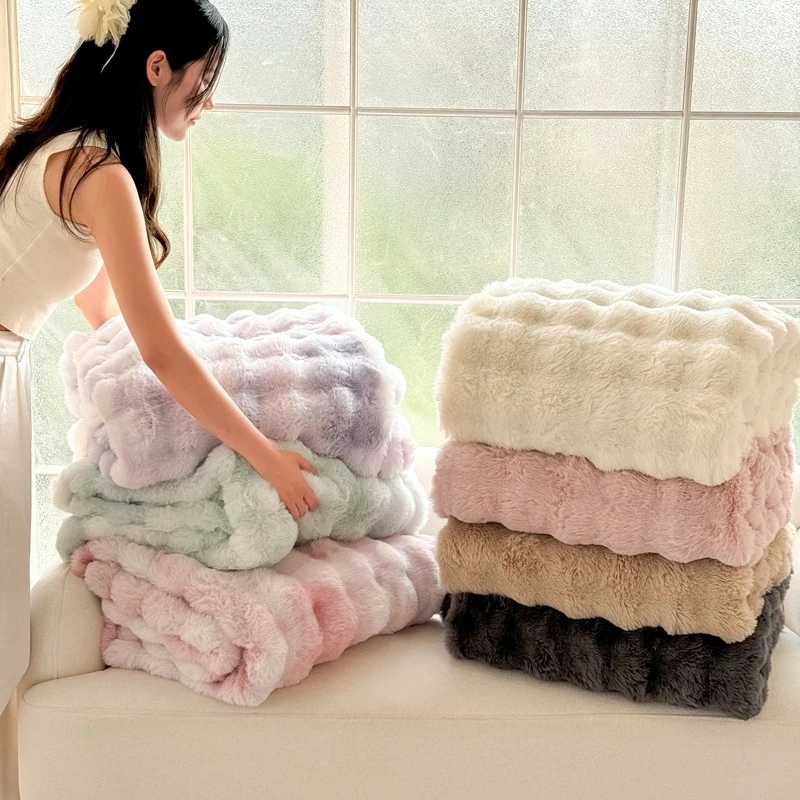 1 plush soft and fluffy artificial blanket, thick and warm blanket, comfortable and fluffy winter blanket