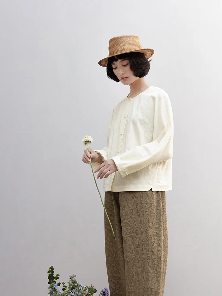 

Новая коллекция Le, шелковый хлопок, светло-бежевый весенний длинный топ на одной пуговице, оригинальный дизайн, свободный крой, круглый, Ne irt