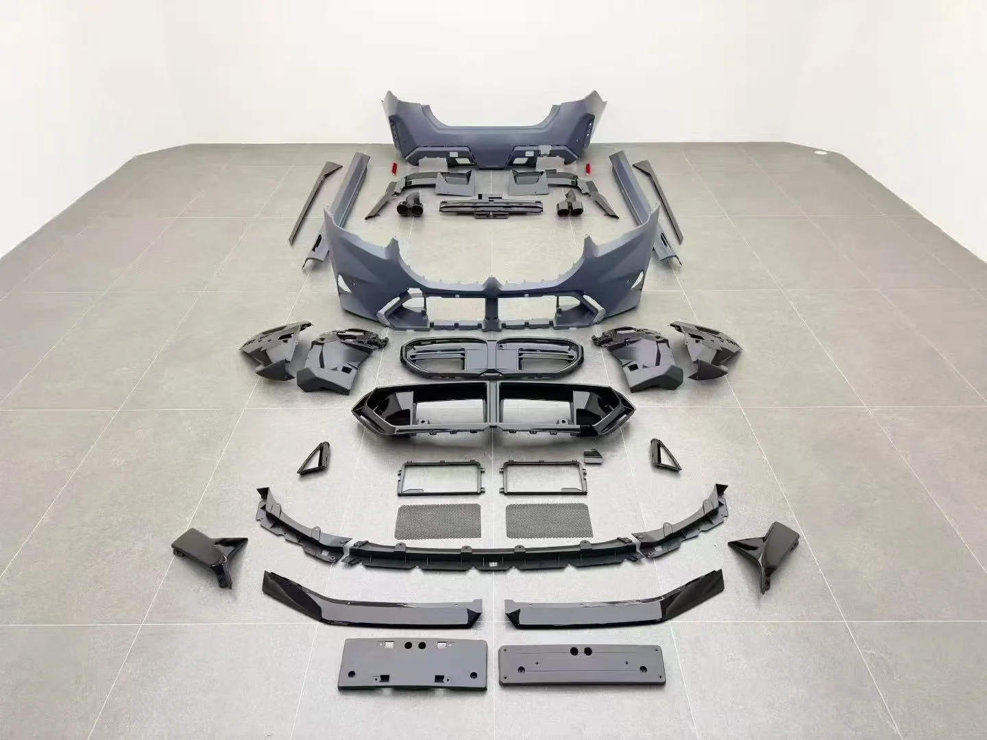 Complete OEM Facelift Conversion & Custom BuildFor G60 G68 2024-2026 Upade To M5 Style Body Kit With Illuminated Ille Extreme M