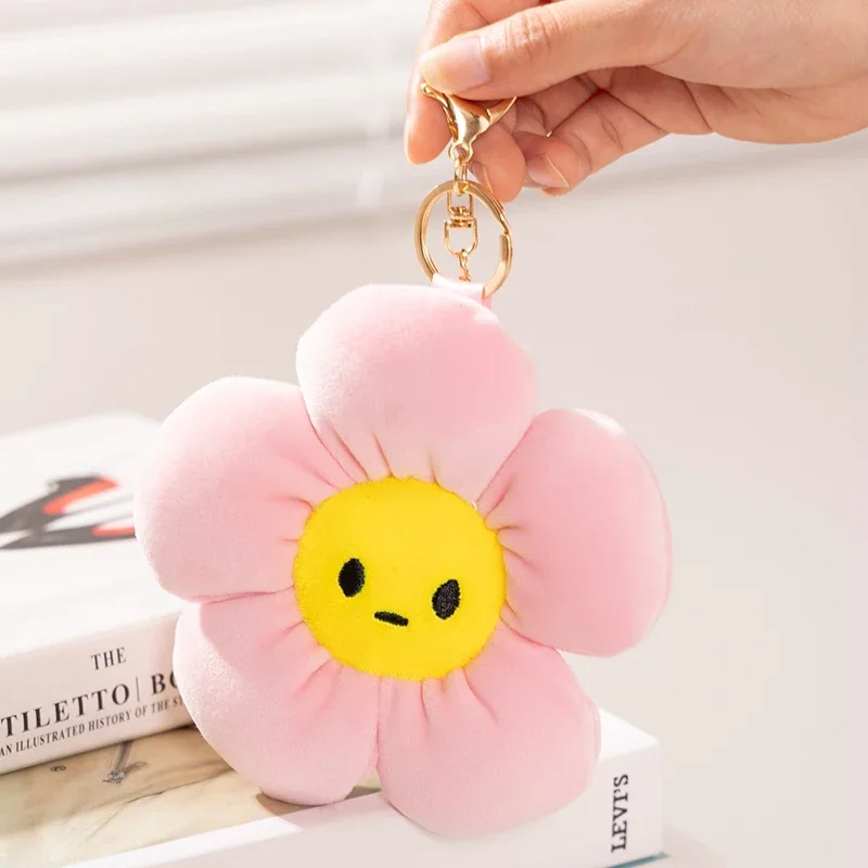 Cartoon Smiling Face Flower Keychain Pendant Cute Plush Bag Key Ring Pendant Creative Bag Decoration Accessories Couple Gifts