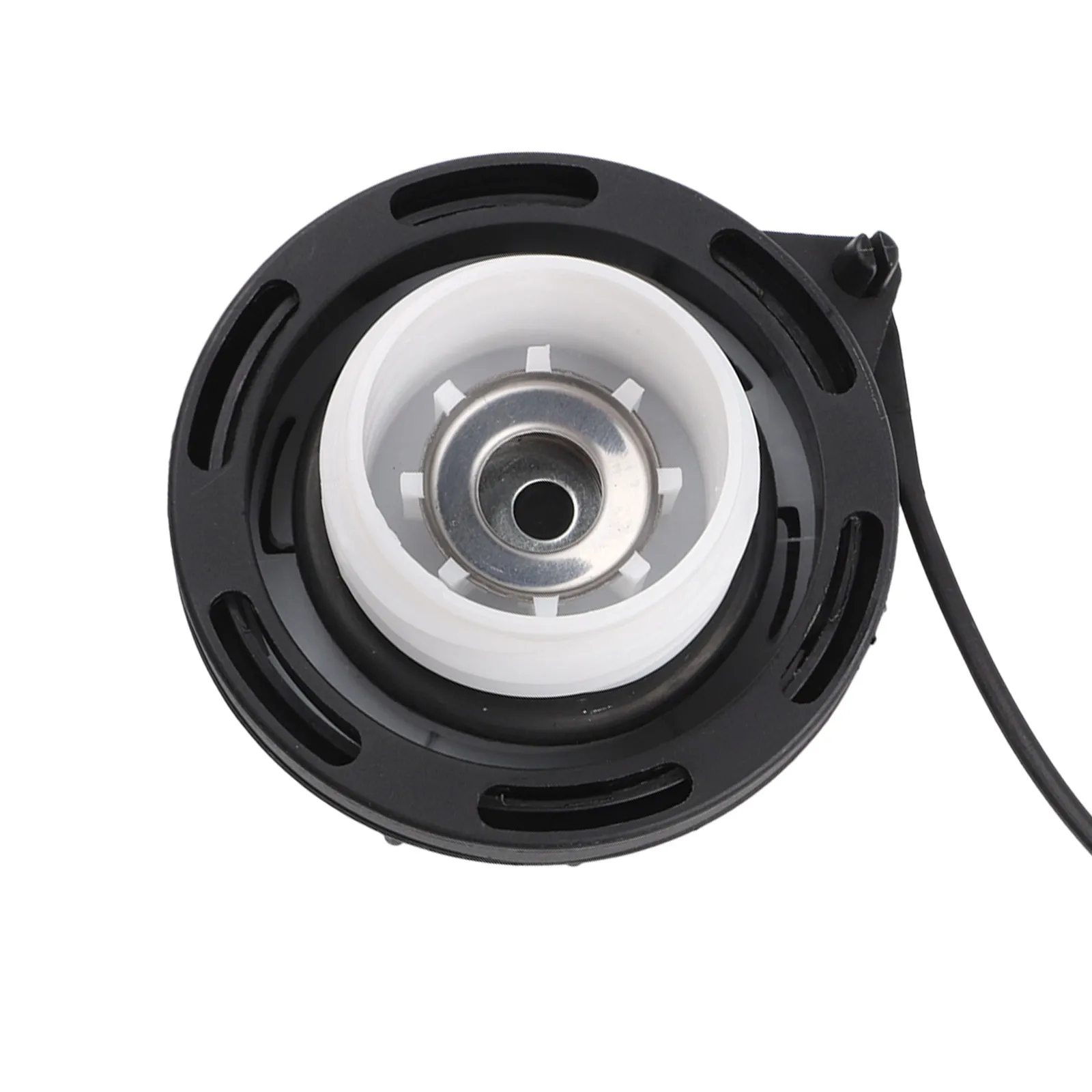 31010-38600 Fuel Tank Cap Cover Plastic 31010-25300 31010-3F600 For Hyundai Getz 2001-2011 For Hyundai Accent Mk2 Mk3 - Image 2