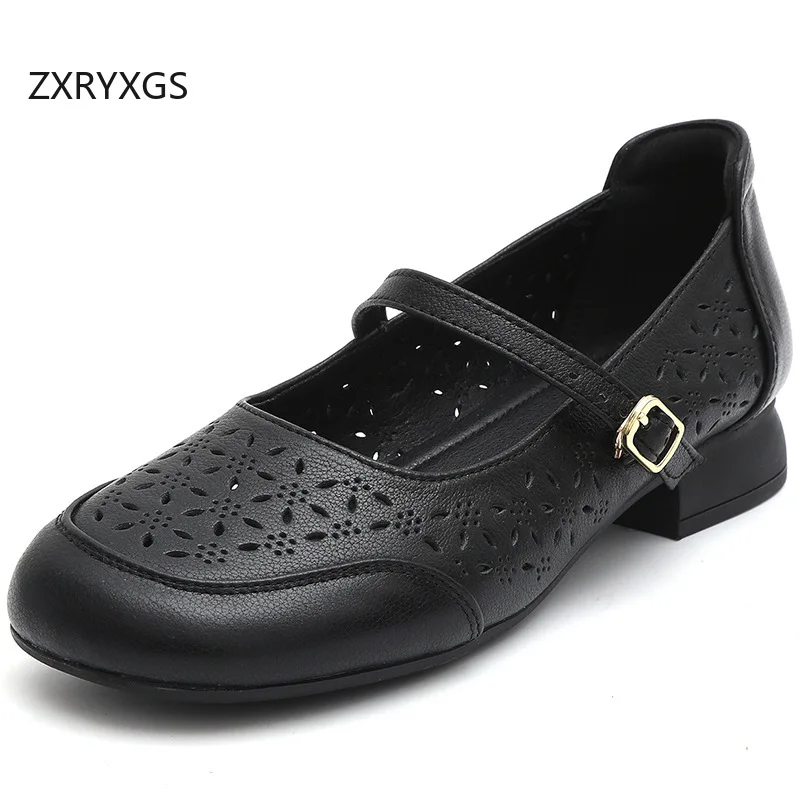

ZXRYXGS 2025 New Spring Summer Hole Hollow Mother Sandals Comfortable Breathable Low Heels Large Size Elegant Mom Banquet Shoes
