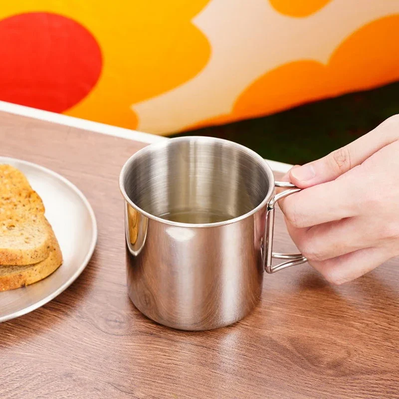 

1Pc Stainless Steel Folding Handle Cup Portable Carabiner Cup Outdoor Camping Cups for Home Outdoor Camping Accessories Yoga