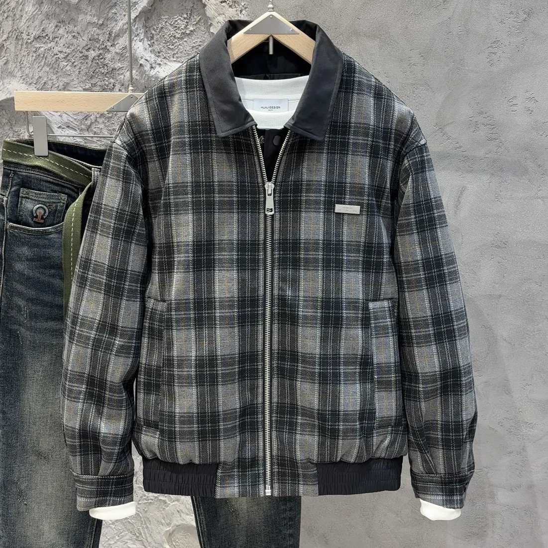 

Winter New Lightweight Men's down Jacket Collared Duck Feather Warm Outerwear Fashionable Korean Style City Casual Wear