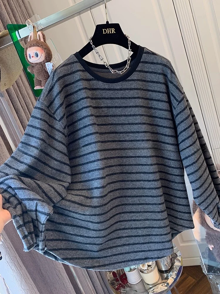 

Женская свободная базовая футболка больших размеров с длинным рукавом, в полоску, мягкая, 300 г/м², для осени-зимы 2025, повседневный топ для ношения под одеждой