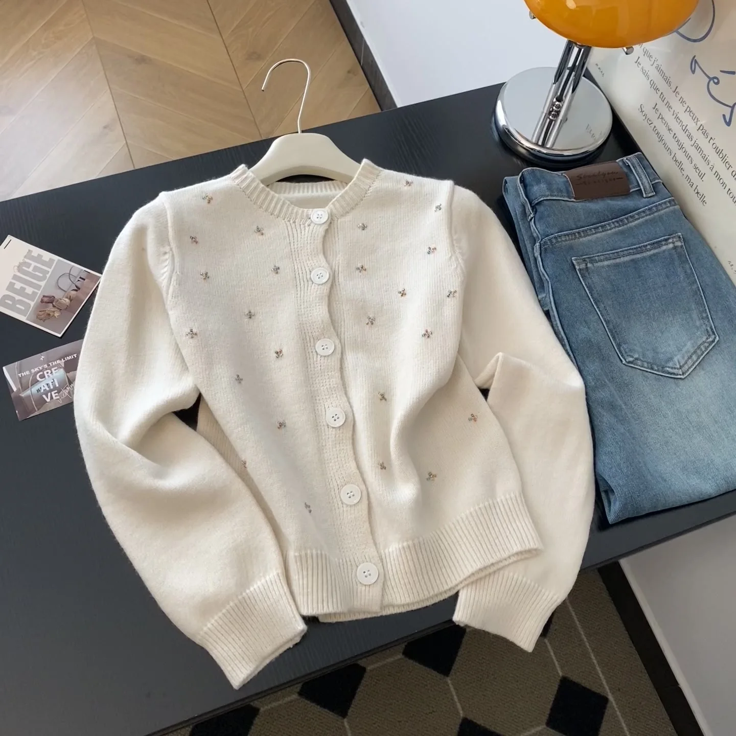 

Women Off White O-Neck Knitwear Sweater Harajuku Vintage Knit Outerwear 2000s Y2k Long Sleeves Soft Cozy Cashmere Sweater Autumn