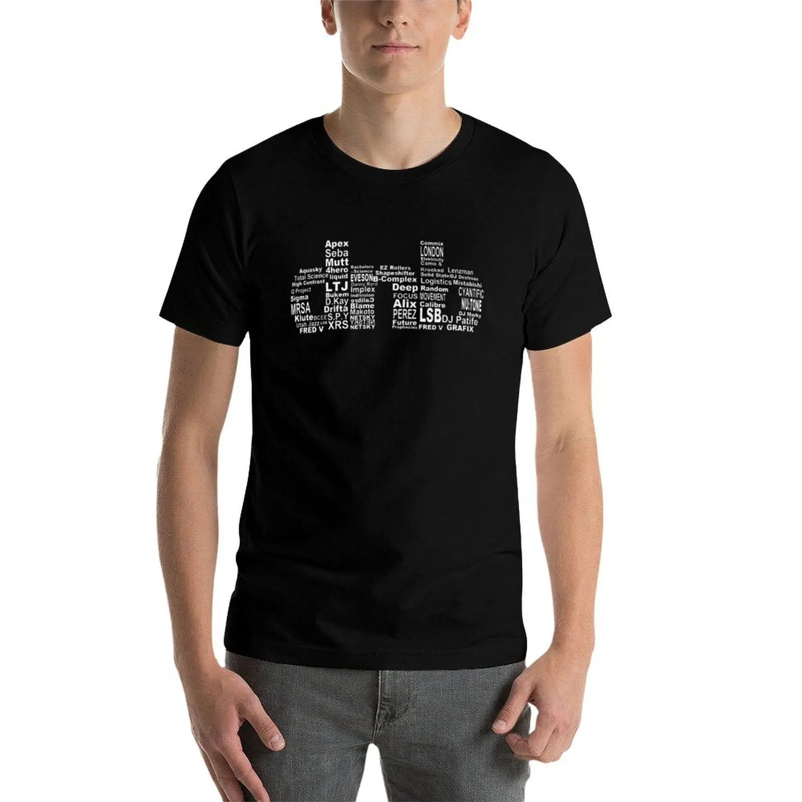 DnB كلمة الفن تي شيرت أنيمي تي شيرت للرجل رجل تي شيرت الصيف تي شيرت