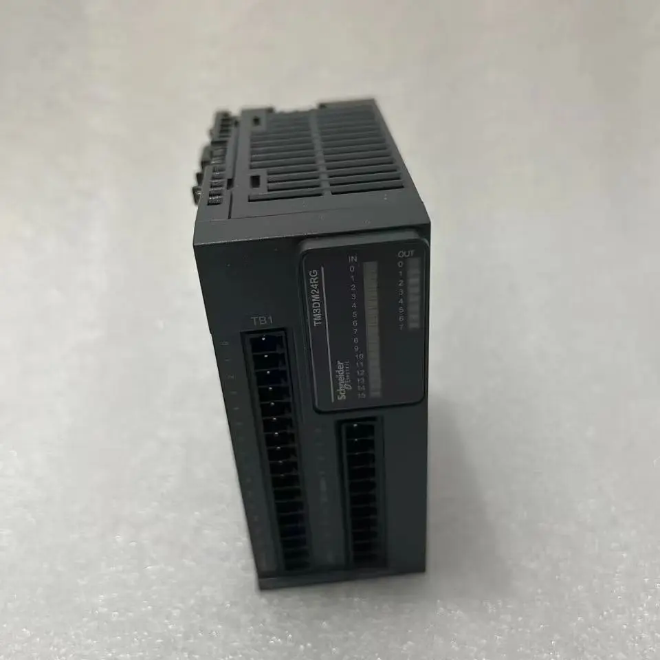 TM3DM24RG discrete IO module, Modicon TM3, 24 IO, 16 inputs, 8 relay outputs, spring, 24V DC