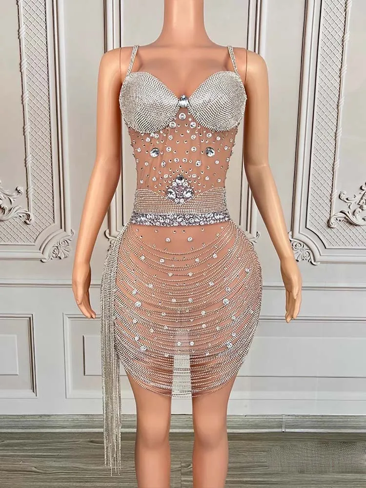 Wysokiej jakości sukienka na ramiączkach z frędzlami, z efektem hot stampingu, podkreślająca biust, nowa kolekcja 2025, modna odzież damska na zamówienie.