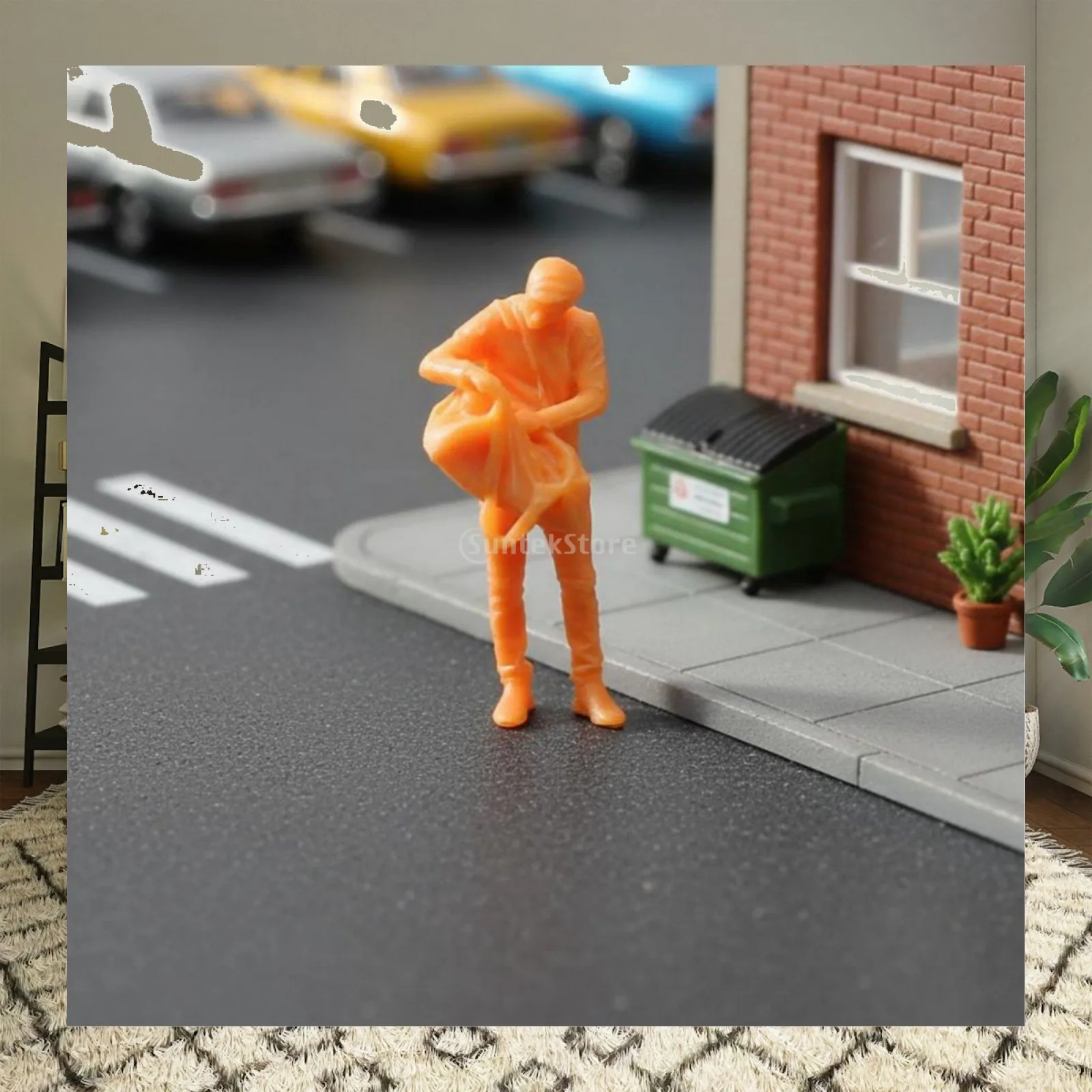 Unpainted Miniature Person Fashionable Designs DIY Painting Resin Model Tiny