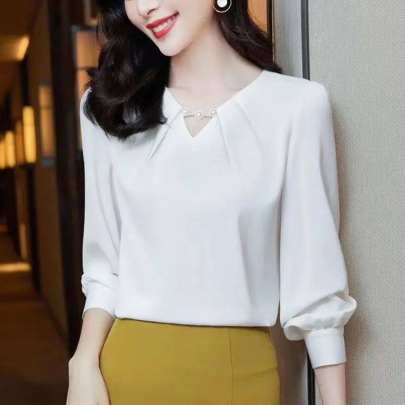 Elegant V-Neck Spliced Button Beading Folds Chiffon Blouse Women\'s Clothing 2023 Autumn New Casual Pullovers Office Lady Shirt