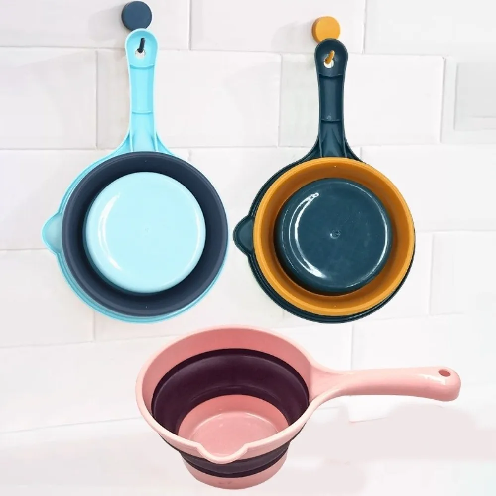 Large Capacity Foldable Water Scoop Plastic Ergonomic Design Foldable Ladle Multi-purpose Portable Kitchen Ladle Gardening Tool