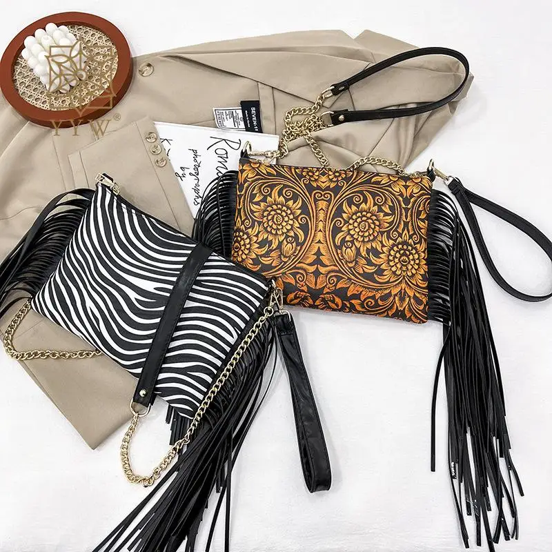 Women Shoulder Envelope Bag Fashion Leopard Printing PU Leather Zipper Handbag with Long Tassels Casual Lady Commuting Purse