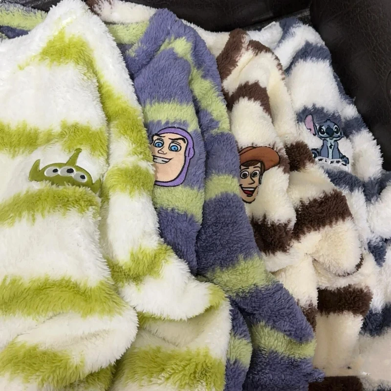 

Пушистая пижама с тремя глазами из мультфильма Диснея, женская осенне-зимняя одежда, которую можно носить на улице, корейская домашняя одежда из кораллового флиса в полоску