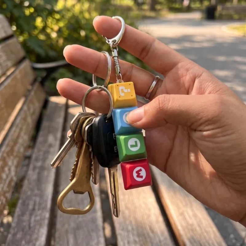 Fidget Mechanical Keyboard Keychain Clicky Switch Keycap Toy Stress Relief Toy Car Keyring Backpack Pendant for Office School
