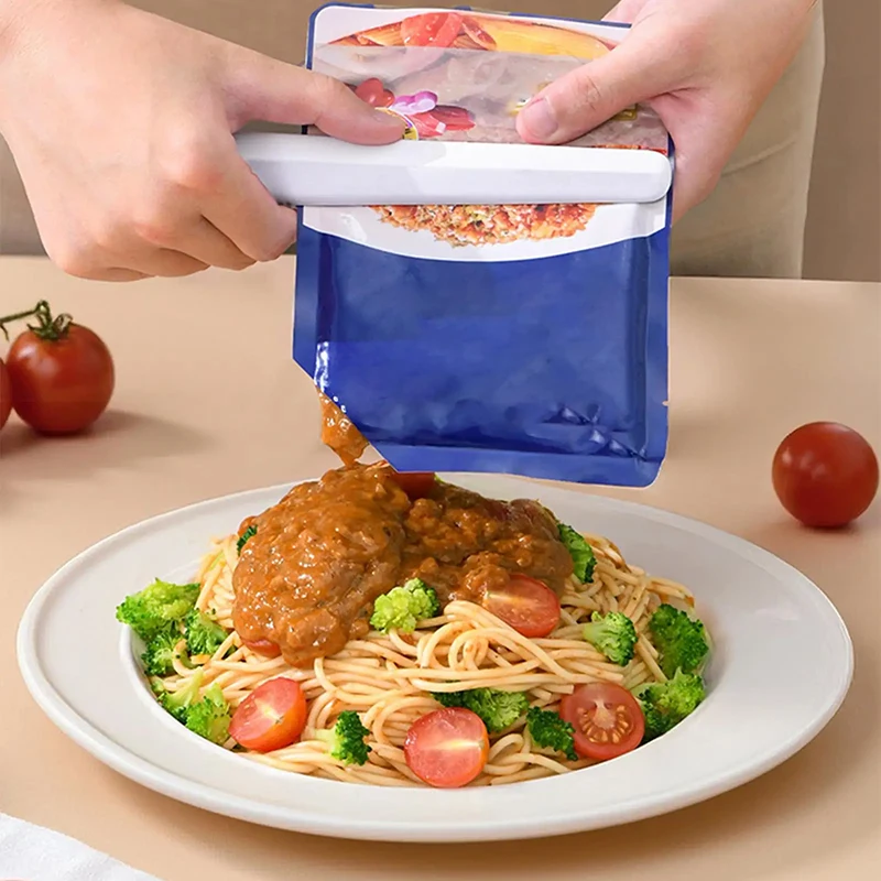Sauce Squeezer,Plastic Bag Extrudert,Portable Magnetic Extruder Tool For Packaged Shampoo Cat Strips Kitchen Pouch Squeezer Tool