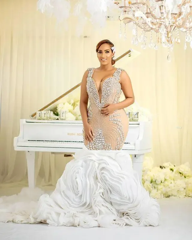

Customize Luxury Plus Size Arabic Beaded Crystals Wedding Gowns Backless Mermaid Sexy Detachable Train Bridal Dresses