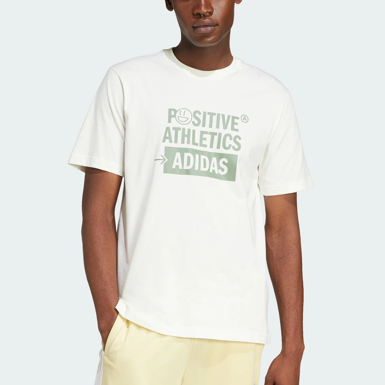 

Оригинальная мужская повседневная футболка Adidas с короткими рукавами и надписью JJ3992