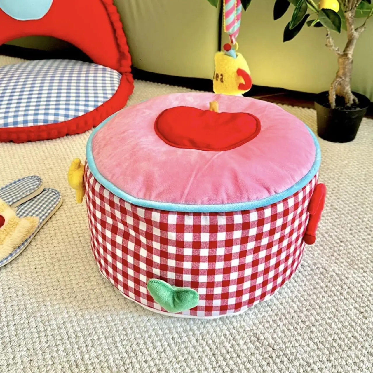 Cream Style Living Room Footstool Shoe Change Stool Tatami Futon Reative Fabric Furniture Pink Cake Soft Stool