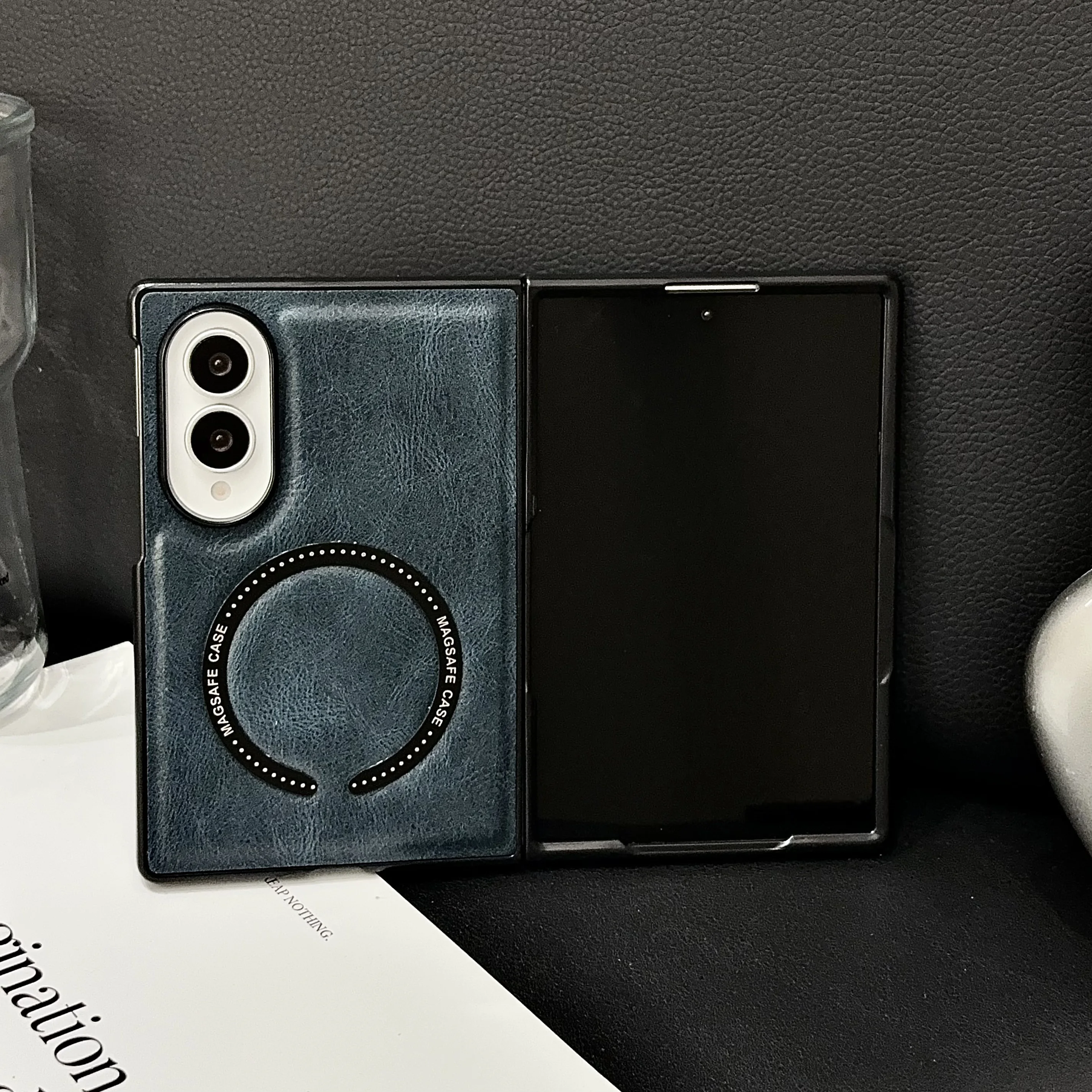 Luxuriöse magnetische Lederhülle für Samsung Galaxy Z Fold 8 Fold 8 Wide mit schlichtem Scharnierschutz, stoßfest und mit Kameraschutz.