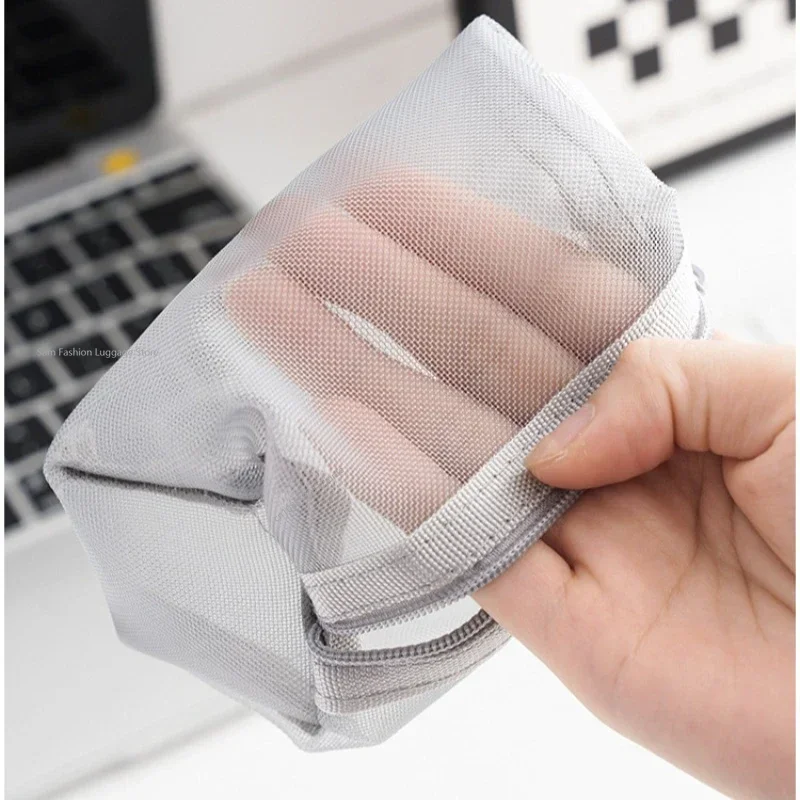 Multipurpose Breathable Square Mesh Storage Pouch Lightweight Mini Wash Bag Mini Zipper Coin Purse Large Capacity Coin Purse view 6