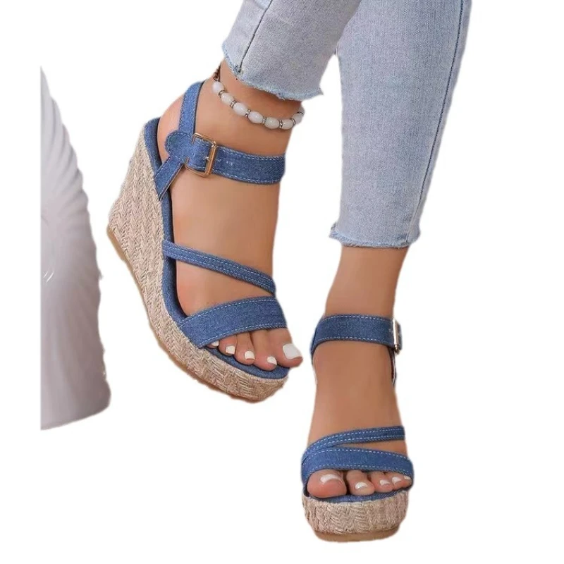 2024 Summer New Large Size Denim Sandals Round Toe Slope Heel One Button Women\'s High Heel Sandals